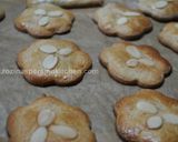 A picture of step 8 of Almond Biscuit   بیسکویت بادامی.