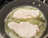 A picture of step 1 of Chicken Marsala.