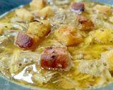 Foto del paso 4 de la receta Sopa de osobuco y gallina con sazonador para tacos y picatostes al curry