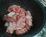 Foto del paso 1 de la receta: Guiso de patatas y costilla