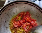 A picture of step 2 of Dry chana masala.