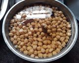A picture of step 1 of Chole Bedmi Puri.