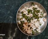 A picture of step 3 of Moongdal chilla.