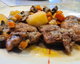 Foto del paso 7 de la receta: Jamoncitos de pollo con chalotas y zanahorias al vino tinto