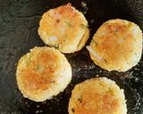 A picture of step 3 of Murmura tikki.
