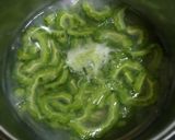 Foto langkah ke 1 dari resep Dadar Pare Khas Pontianak.