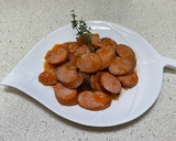 Foto del paso 3 de la receta: Salchichas al vino con Salsa de Tomate