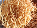 રાજગરા ના લોટ ની સેવ (Rajgira Flour Sev Recipe In Gujarati)