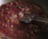 A picture of step 3 of Masala bread upma.