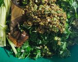 Foto langkah ke 2 dari resep Sayur Daun Ubi Tumbuk Takokak.