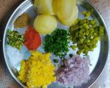 A picture of step 2 of Potato corn paratha.