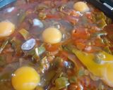 A picture of step 5 of Green Beans with Tomato and Egg 🤤.