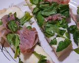 Foto del paso 11 de la receta: Pizza casera jamón crudo y rúcula