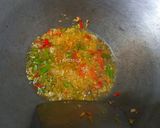 รูปขั้นตอนการทำที่ 4 ของ กุ้งผัดกะเพรา