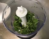 Une image de l'étape 2 de Pâte de basilic à l'ail mariné.