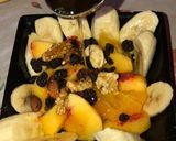 Foto del paso 3 de la receta: Desayuno con frutas frescas y frutos secos 😋