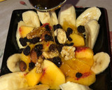 Foto del paso 3 de la receta: Desayuno con frutas frescas y frutos secos 😋