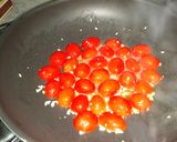 Foto del paso 2 de la receta: Pasta estilo mediterránea con albóndiguitas