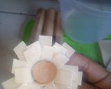 Foto langkah ke 3 dari resep Bunga Pangsit Sosis.