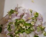 A picture of step 2 of Mango salad.