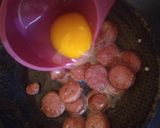 Foto del paso 2 de la receta: Chorizo con huevo
