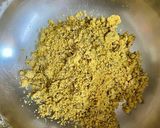 A picture of step 2 of Baked masala mathri.