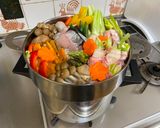 A picture of step 4 of Steaming your favorite  (Seiro Mushi).