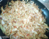 A picture of step 3 of Spring roll.