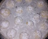 Foto del paso 3 de la receta: Galletitas de limón craqueladas