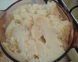 Foto del paso 1 de la receta: Gratén de patatas con bechamel y quesos