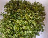A picture of step 4 of Chicken paratha.