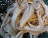 Foto langkah ke 1 dari resep Tumis Jamur Tiram Putih.
