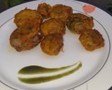 A picture of step 6 of Stuffed onion pokora.