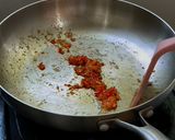 Foto langkah ke 2 dari resep Kwetiaw goreng.