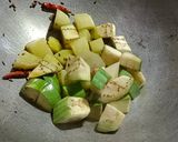 আলু বেগুন দিয়ে নিরামিষ মোচার ঘন্ট (niramish mocha ghonto recipe in Bengali) রেসিপির ধাপ 2 ছবি