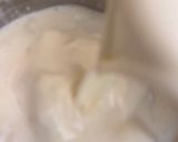 A picture of step 1 of Unicorn milkshake.