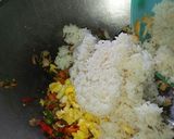 Foto langkah ke 2 dari resep *nasi goreng bumbu iris*.