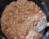 A picture of step 4 of Gond besan makana ladu.