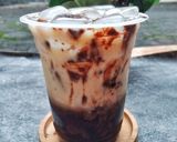 Foto langkah ke 4 dari resep Es Kopi Susu Cokelat.