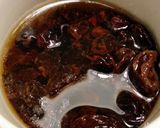 Foto del paso 1 de la receta: 127.🎂Bizcocho de ron con uvas pasas moscatel y vainilla🥃🍇