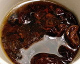 Foto del paso 1 de la receta: 127.🎂Bizcocho de ron con uvas pasas moscatel y vainilla🥃🍇
