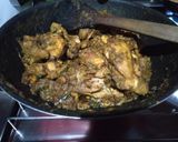 Foto langkah ke 4 dari resep Nasi Maqlubah Ayam (رز مقلوبة بالدجاج).