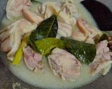 Foto langkah ke 4 dari resep Garang Asem Ayam (dengan santan).