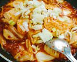 รูปขั้นตอนการทำที่ 2 ของ หมูผัดกิมจิ🐷