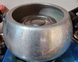 A picture of step 6 of Bhapa Chingri (Pyaaj-Roshun Diye).
