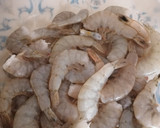 Foto del paso 3 de la receta: Camarones al ajillo🦐🧄🌿🍲