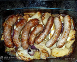 Foto del paso 5 de la receta: Butifarra de pimienta al horno 🐖🐖🧅🧅🧅🥔🥔🥔🍠🍠