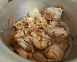 A picture of step 2 of Simple chicken Aloo shorba.