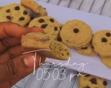 A picture of step 27 of Chocolate chips cookies.