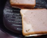 वेज चीज़ सैंडविच (Veg cheese sandwich recipe in Hindi) रेसिपी चरण 3 फोटो